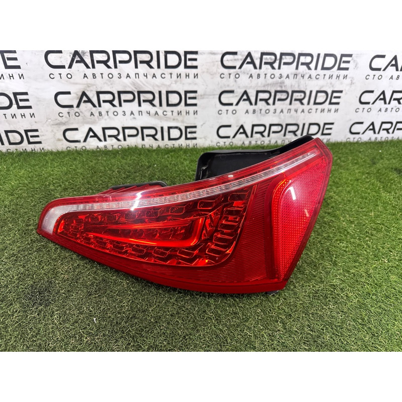 Задний фонарь (оптика) AUDI Q5 8R 2012 3.2 8R0945094B