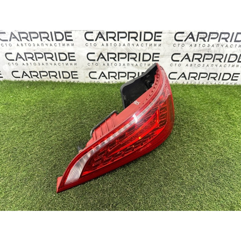 Задний фонарь (оптика) AUDI Q5 8R 2012 3.2 8R0945094B