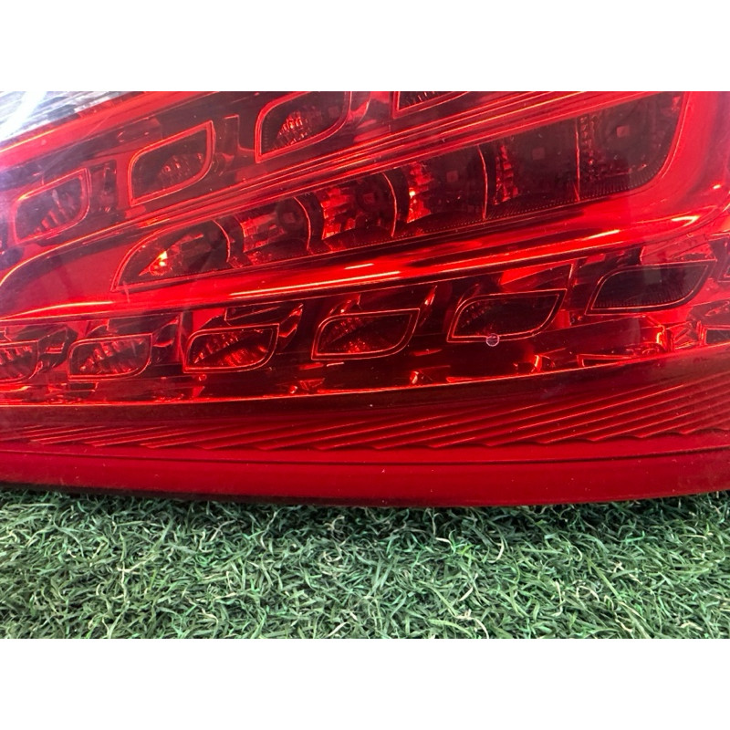 Задний фонарь (оптика) AUDI Q5 8R 2012 3.2 8R0945094B