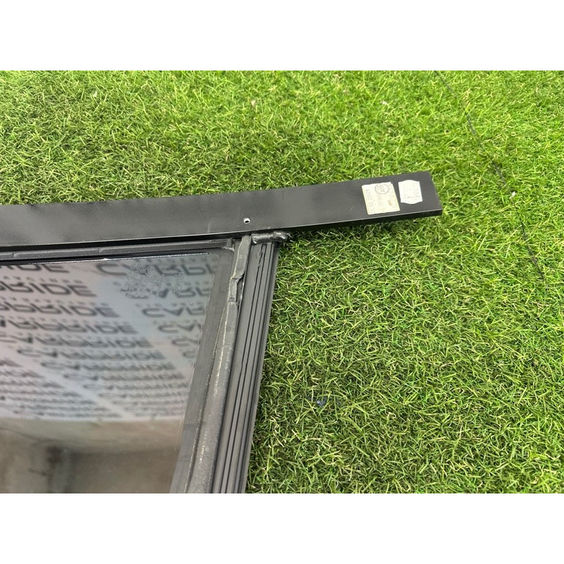 Форточка двери (кузов и элементы) LAND ROVER Range Rover L405 2016 5.0 LR065501