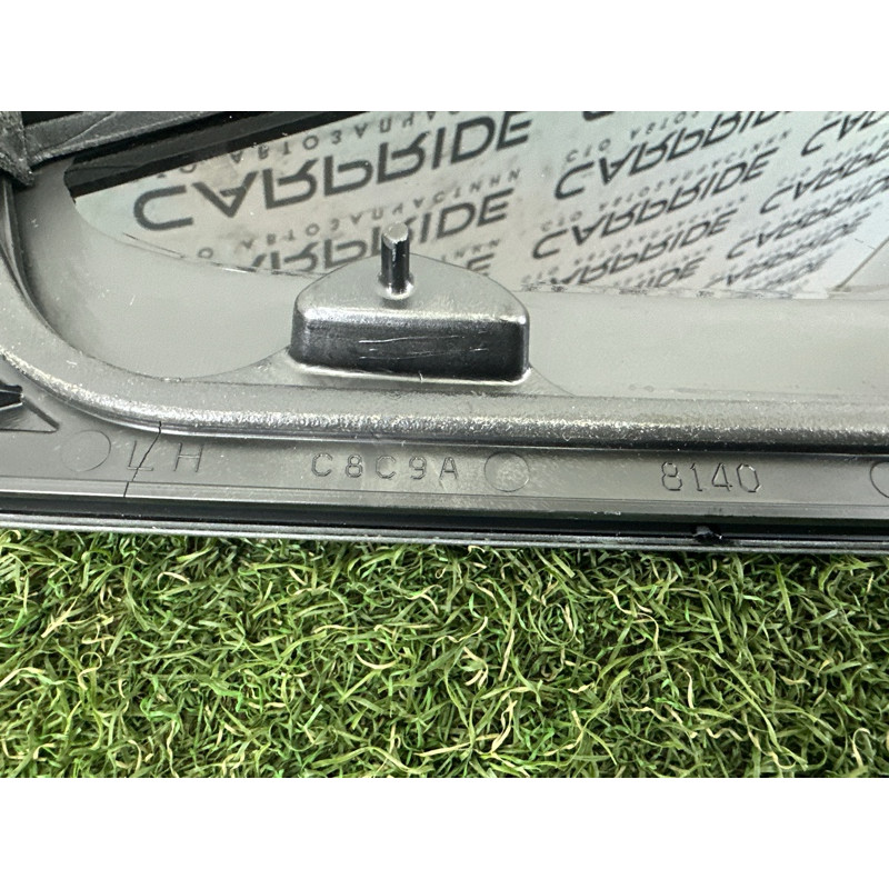 Форточка двери (кузов и элементы) LAND ROVER Range Rover L405 2016 5.0 LR065501