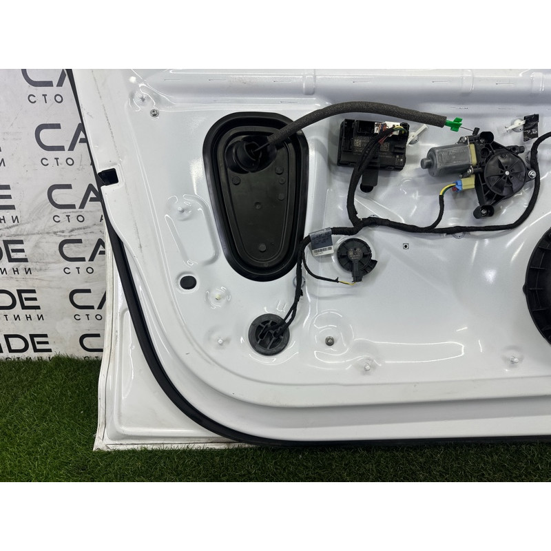 Дверь (наружные элементы кузова) AUDI A4 B9 2017 2.0 TFSI 8W0831051A