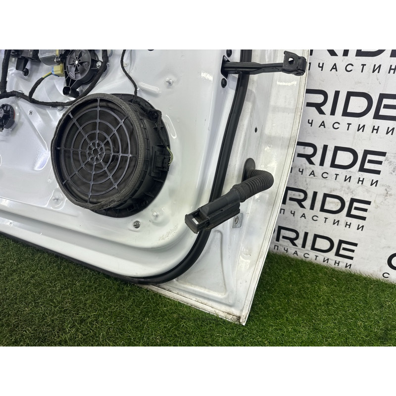 Дверь (наружные элементы кузова) AUDI A4 B9 2017 2.0 TFSI 8W0831051A