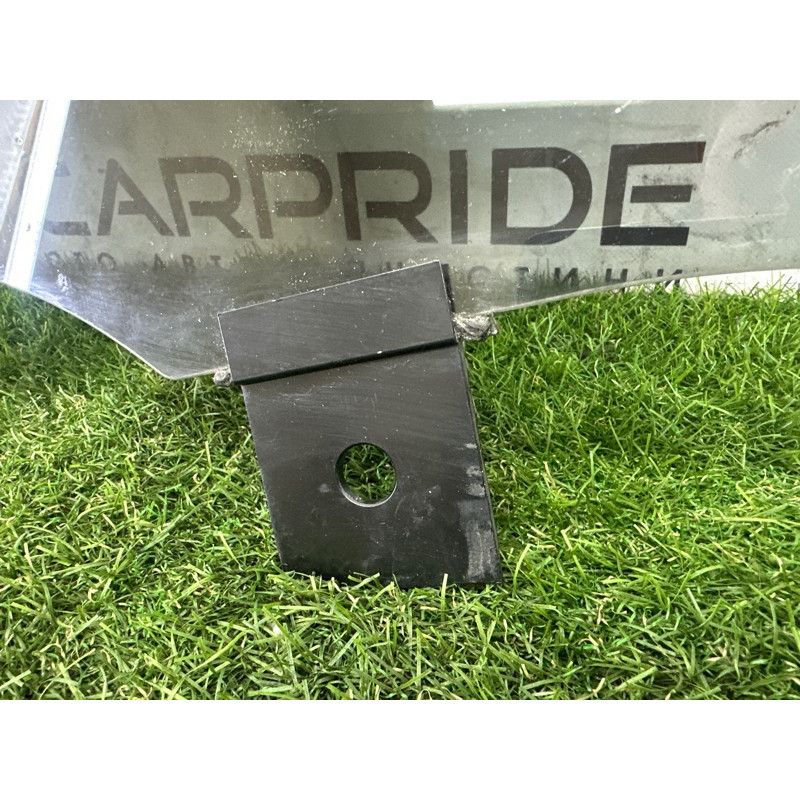 Стекло (кузов и элементы) LAND ROVER Range Rover L405 2016 5.0 LR052677