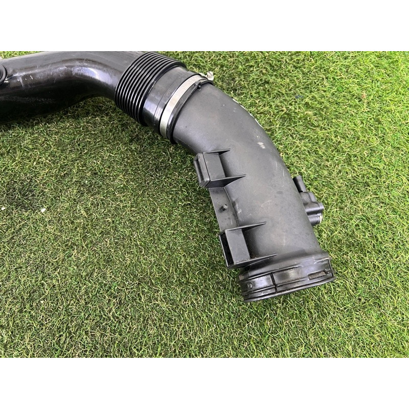 Патрубок воздушного фильтра (впускная система) BMW X5 E70 2011 3.0 N55B30 13717583714