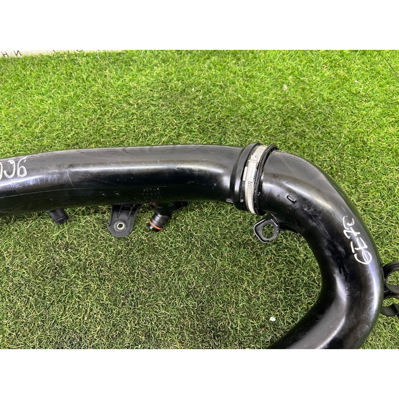 Патрубок воздушного фильтра (впускная система) BMW X5 E70 2011 3.0 N55B30 13717583714