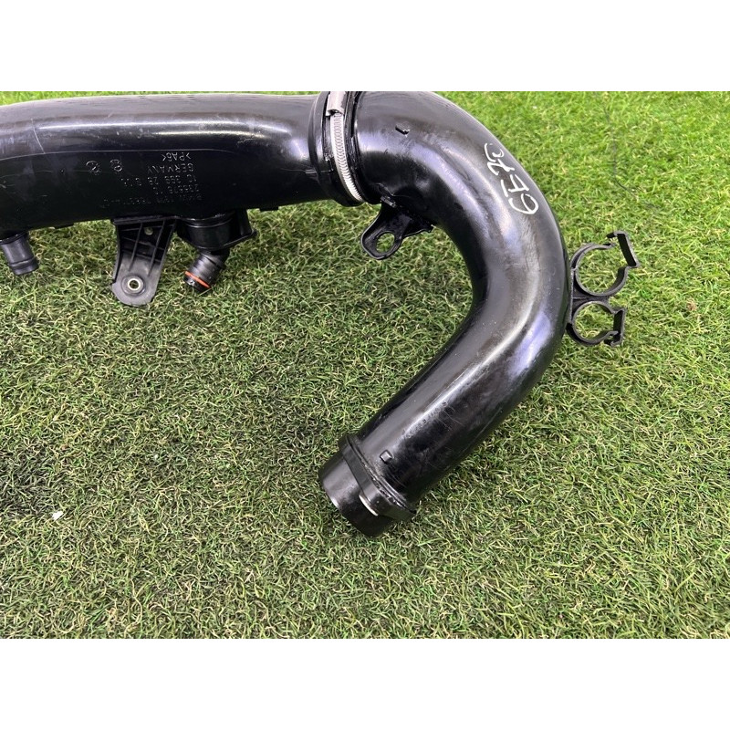 Патрубок воздушного фильтра (впускная система) BMW X5 E70 2011 3.0 N55B30 13717583714