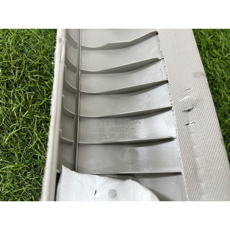 Обшивка стойки верхняя (салон) Nissan Rogue T33 2023 1.5 KR15DDT 769116RR0B