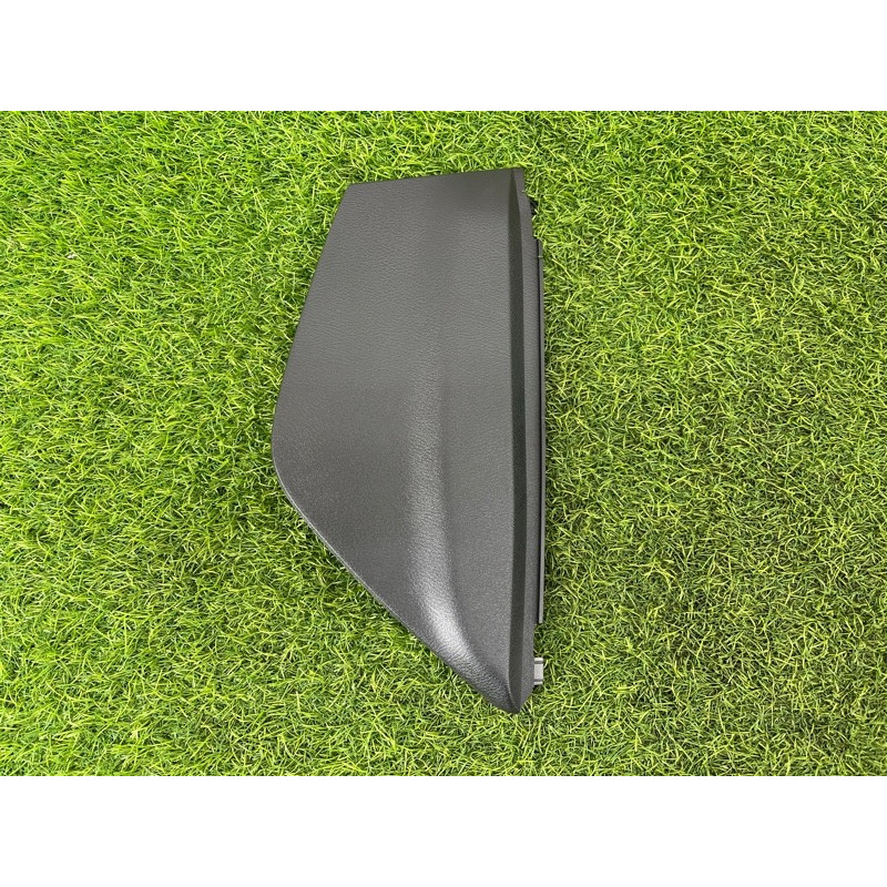 Накладка торпеды боковая (салон) Nissan Rogue T33 2023 1.5 KR15DDT 684986RR0A