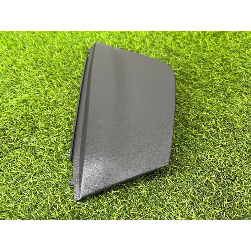 Накладка торпеды боковая (салон) Nissan Rogue T33 2023 1.5 KR15DDT 684986RR0A