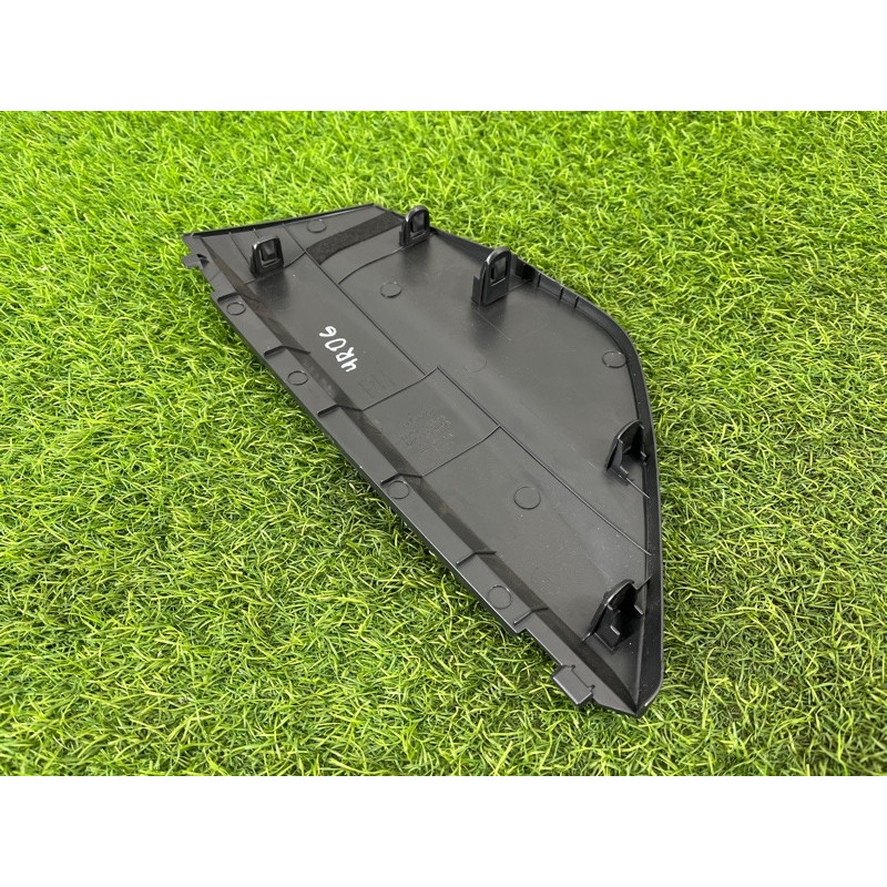 Накладка торпеды боковая (салон) Nissan Rogue T33 2023 1.5 KR15DDT 684986RR0A