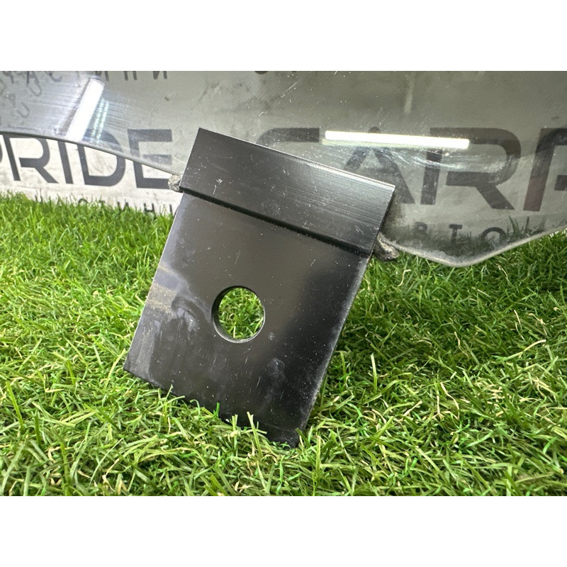 Стекло (кузов и элементы) LAND ROVER Range Rover L405 2016 5.0 LR052675