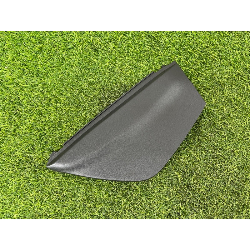 Накладка торпеды боковая (салон) Nissan Rogue T33 2023 1.5 KR15DDT 684996RR0A