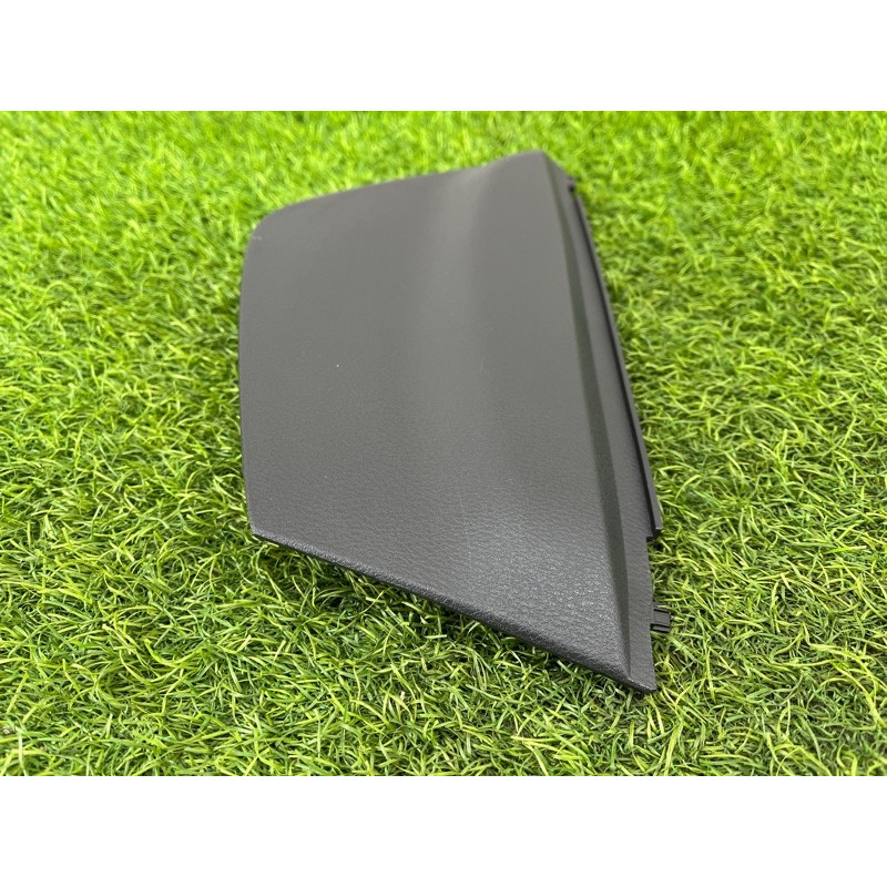 Накладка торпеды боковая (салон) Nissan Rogue T33 2023 1.5 KR15DDT 684996RR0A