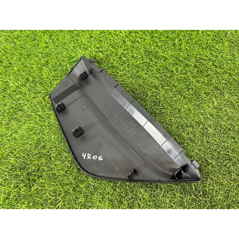 Накладка торпеды боковая (салон) Nissan Rogue T33 2023 1.5 KR15DDT 684996RR0A