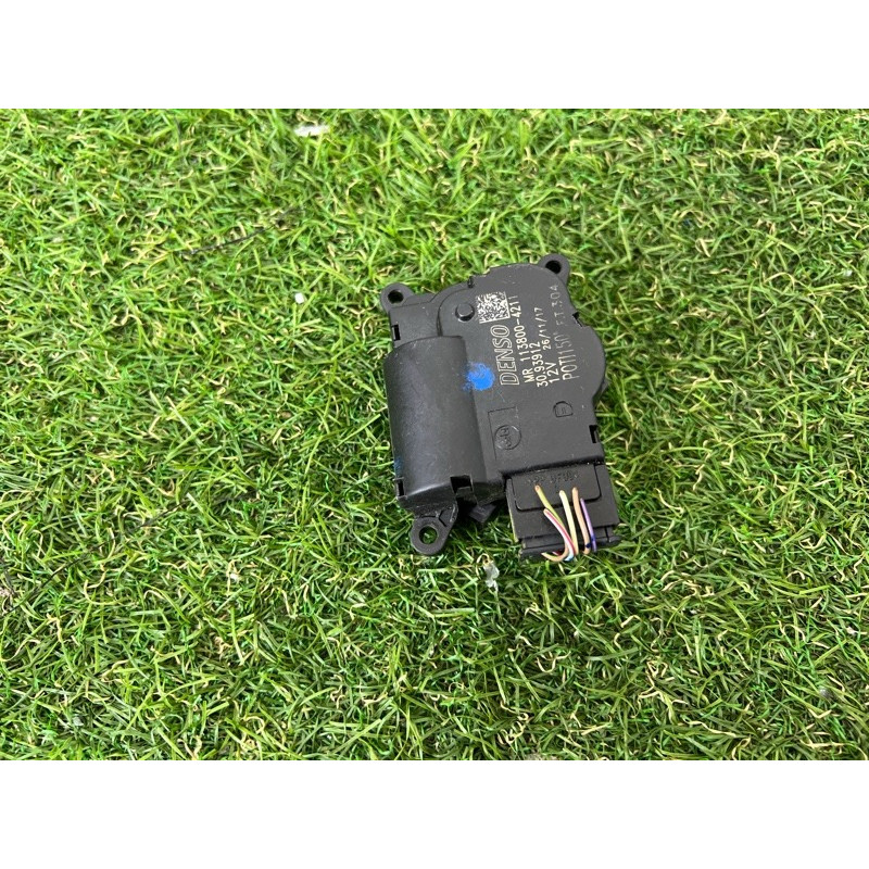 Привід заслонки обігрівача (обігрів та кондиціювання) Jeep Compass MP 2018 2.4 mr1138004211