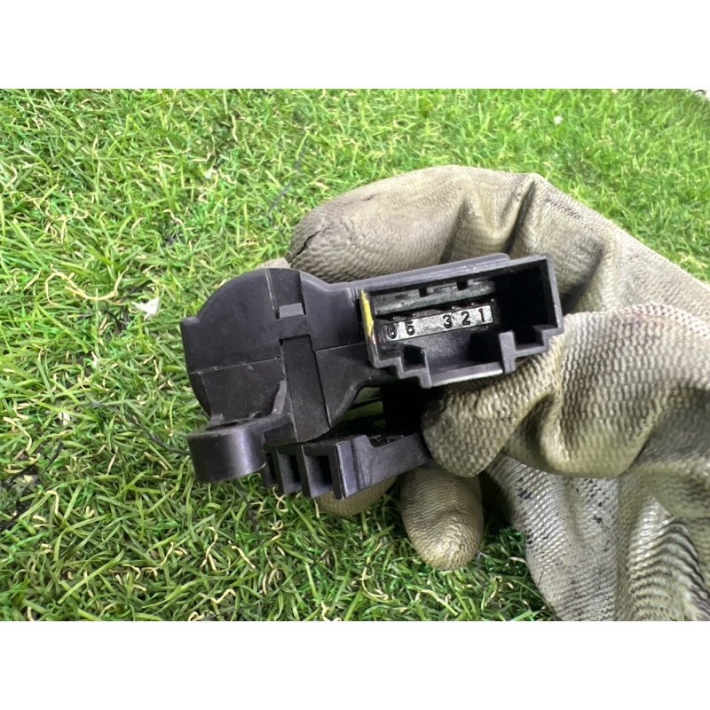 Привід заслонки обігрівача (обігрів та кондиціювання) Jeep Compass MP 2018 2.4 mr1138004211