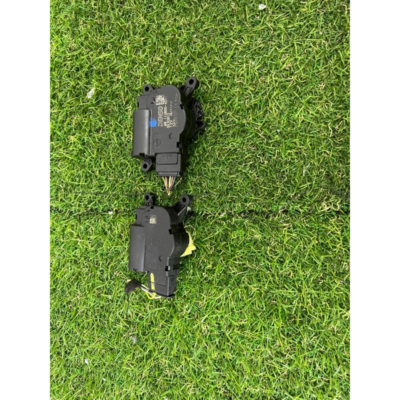 Привід заслонки обігрівача (обігрів та кондиціювання) Jeep Compass MP 2018 2.4 mr1138004211