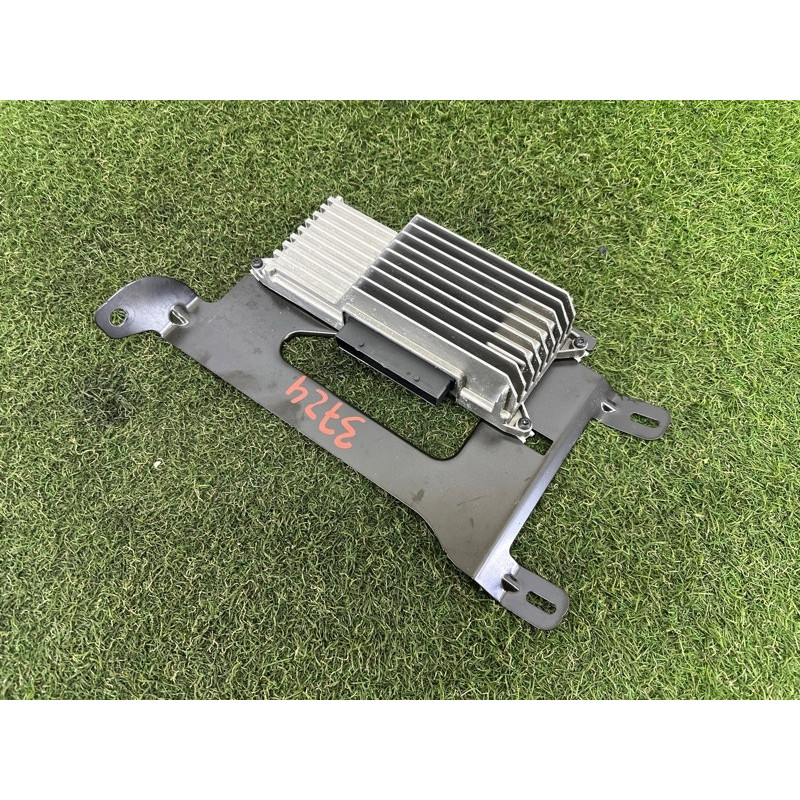 Усилитель звука (электрика) AUDI A4 B8 2014 2.0 TFSI 8R1035223A