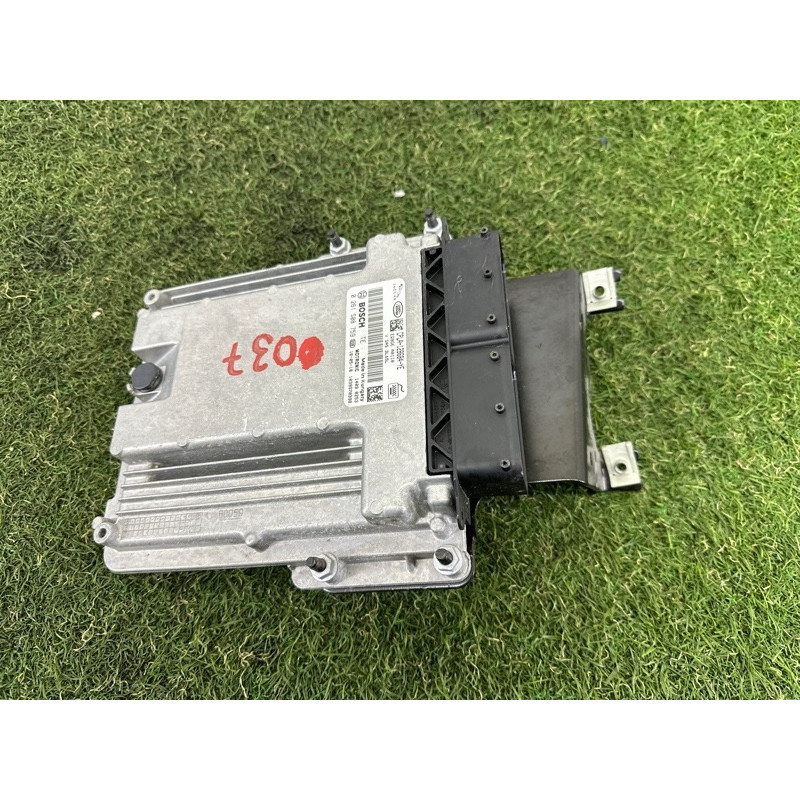 Блок управления двигателем (электрика / блоки управления) LAND ROVER Range Rover L405 2016 5.0 LR038618