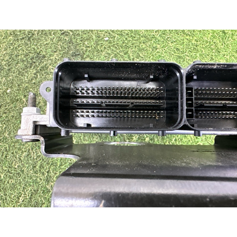 Блок управления двигателем (электрика / блоки управления) LAND ROVER Range Rover L405 2016 5.0 LR038618