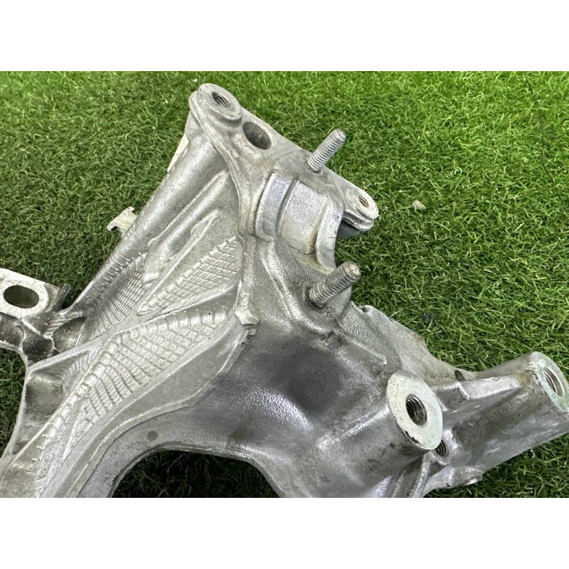 Кронштейн подрамника (подвеска) AUDI A4 B9 2017 2.0 TFSI 8W0399296E