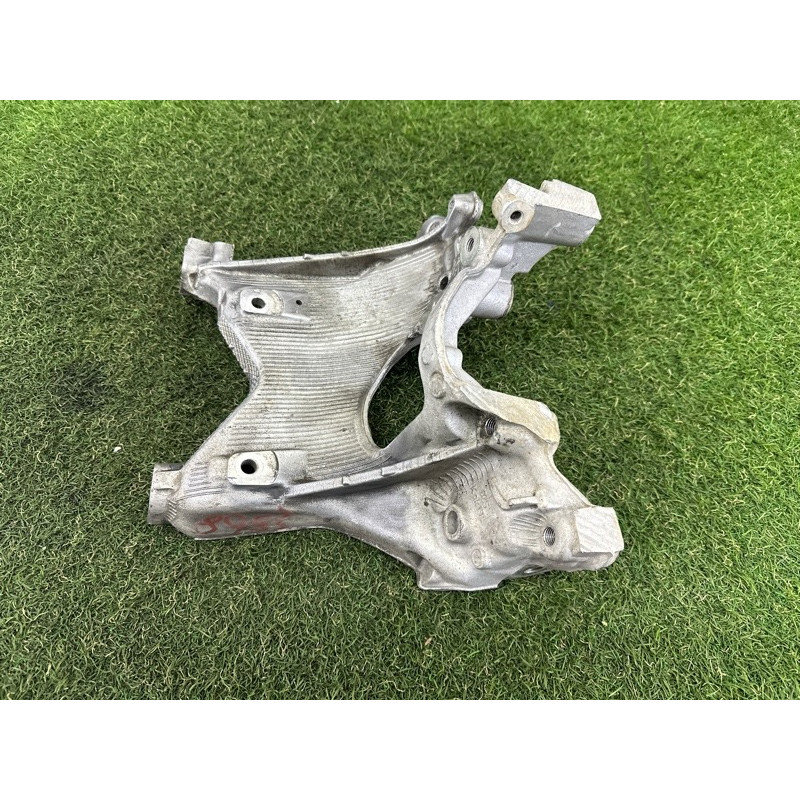 Кронштейн подрамника (подвеска) AUDI A4 B9 2017 2.0 TFSI 8W0399295E