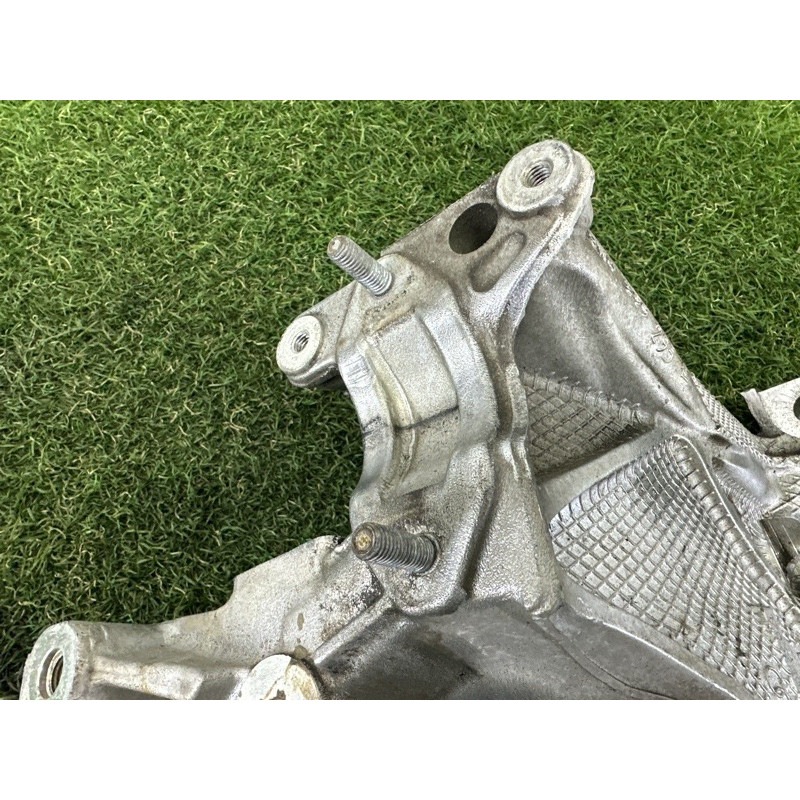 Кронштейн подрамника (подвеска) AUDI A4 B9 2017 2.0 TFSI 8W0399295E