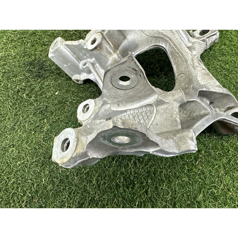 Кронштейн подрамника (подвеска) AUDI A4 B9 2017 2.0 TFSI 8W0399295E