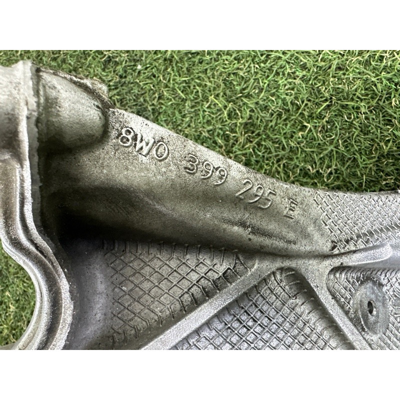 Кронштейн подрамника (подвеска) AUDI A4 B9 2017 2.0 TFSI 8W0399295E