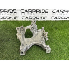 Кронштейн подрамника
