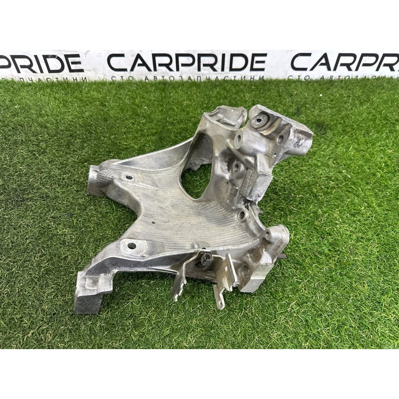 Кронштейн подрамника (подвеска) AUDI A4 B9 2017 2.0 TFSI 8W0399296E