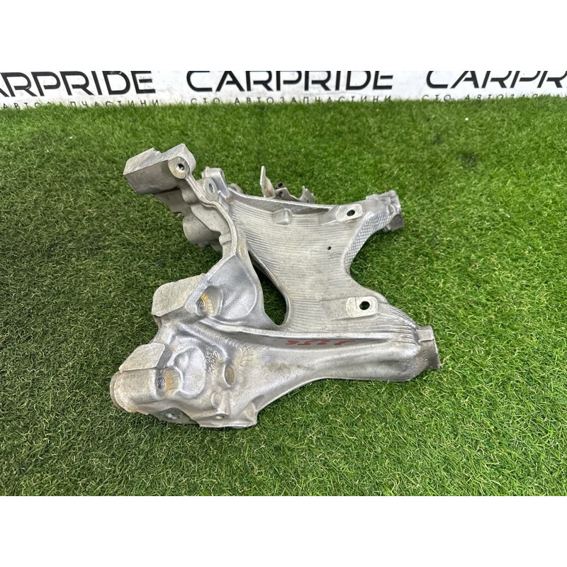 Кронштейн подрамника (подвеска) AUDI A4 B9 2017 2.0 TFSI 8W0399296E