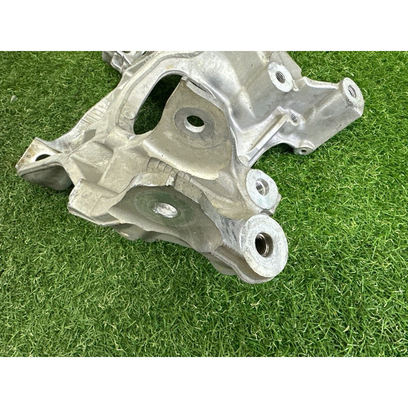 Кронштейн подрамника (подвеска) AUDI A4 B9 2017 2.0 TFSI 8W0399296E