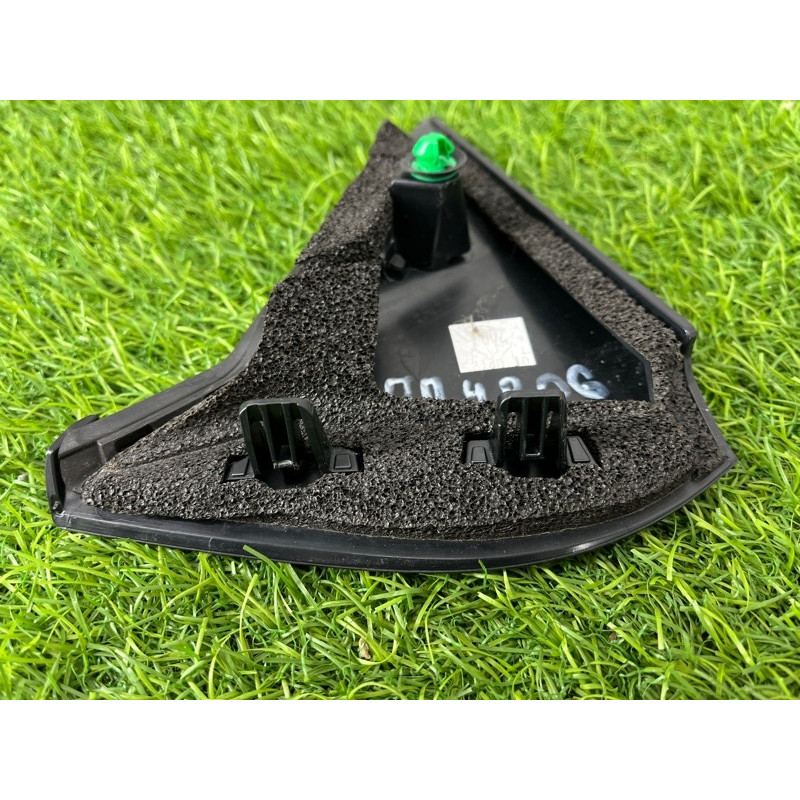 Молдинг двери (уголок) внешний (наружные элементы кузова) Nissan Rogue T33 2023 1.5 KR15DDT 802906RR1A