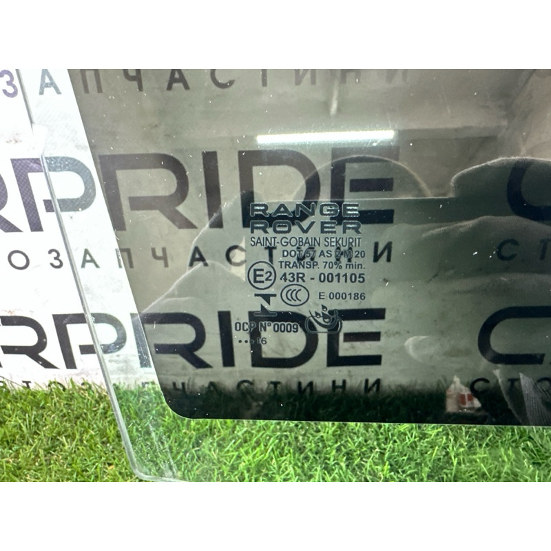 Стекло (кузов и элементы) LAND ROVER Range Rover Evoque L538 2016 2.0 LR044525