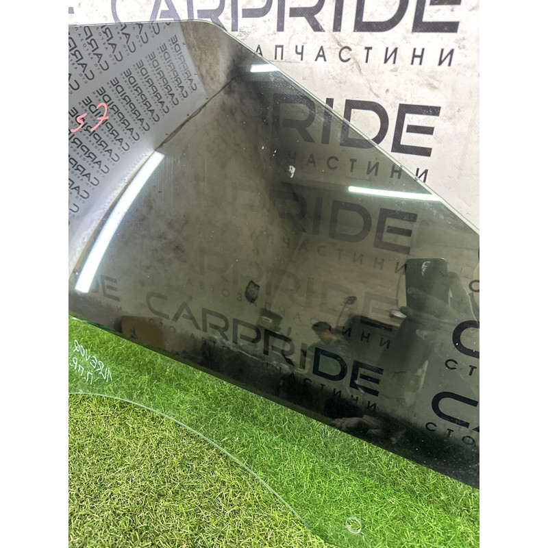 Стекло (кузов и элементы) LAND ROVER Range Rover Evoque L538 2016 2.0 LR044525