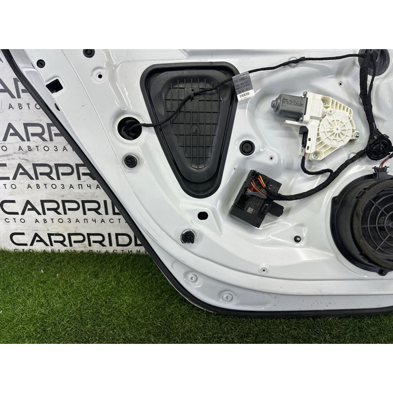 Дверь (наружные элементы кузова) AUDI A4 B8 2013 2.0 TFSI 8K9833051D