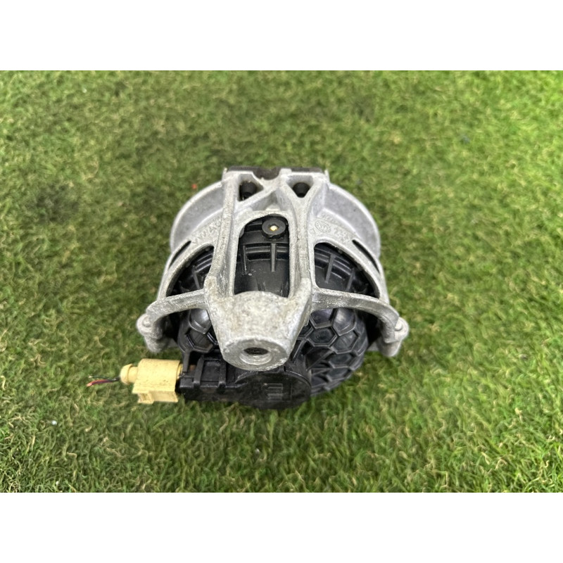 Подушка двигателя (двигатель и элементы) AUDI A4 B9 2017 2.0 TFSI 4M0199372FC