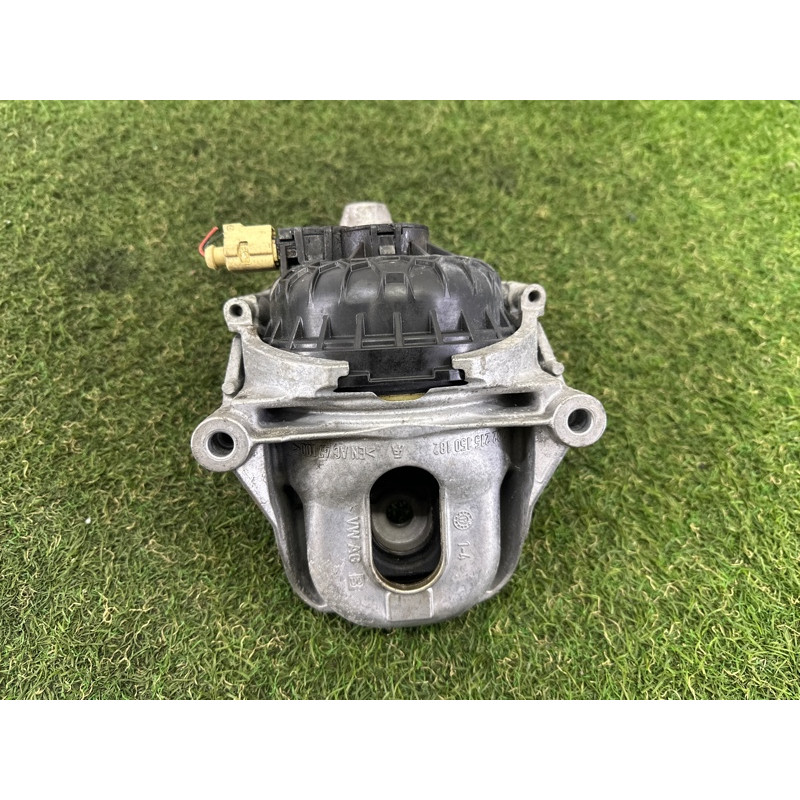 Подушка двигателя (двигатель и элементы) AUDI A4 B9 2017 2.0 TFSI 4M0199372FC