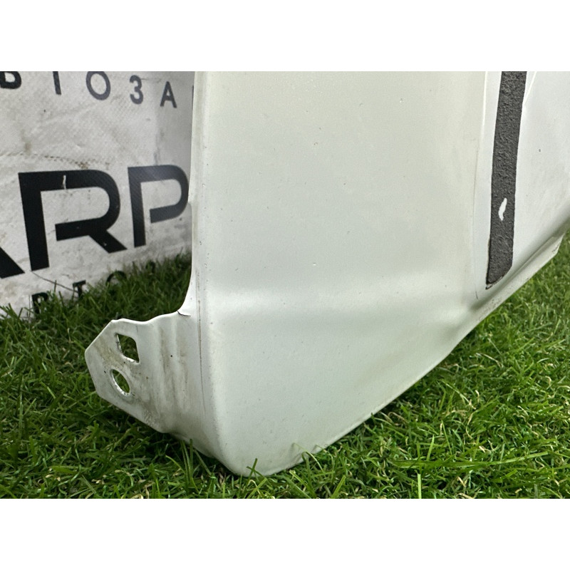 Крыло (наружные элементы кузова) AUDI A4 B8 2013 2.0 TFSI 8K9821105H