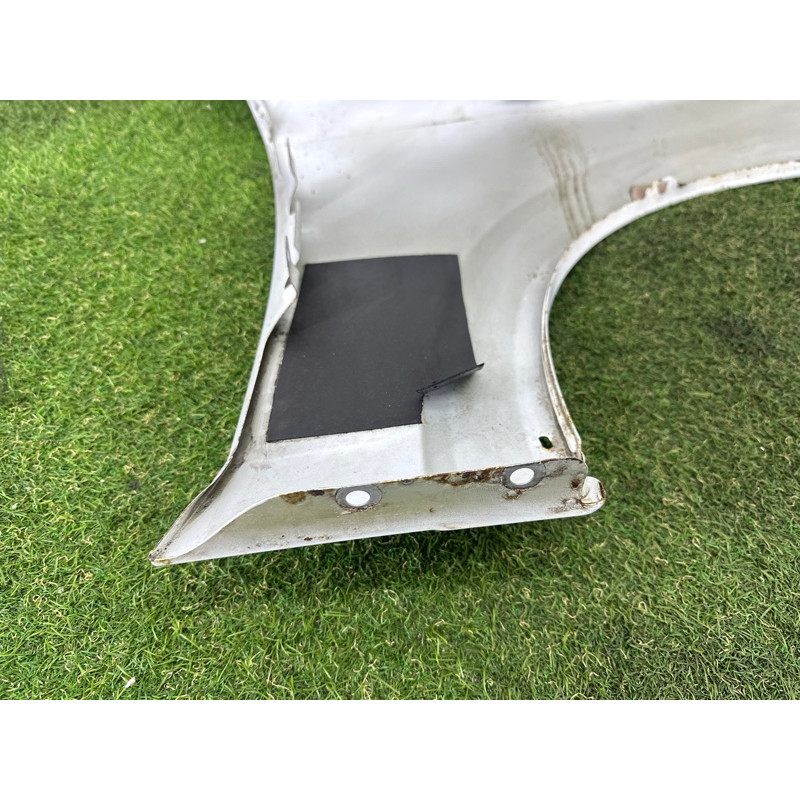 Крыло (наружные элементы кузова) AUDI A4 B8 2013 2.0 TFSI 8K9821105H