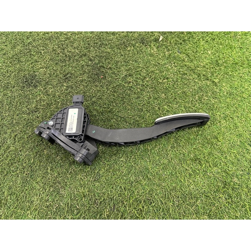 Педаль газа (электрика двигателя) LAND ROVER Range Rover L405 2016 5.0 LR072171