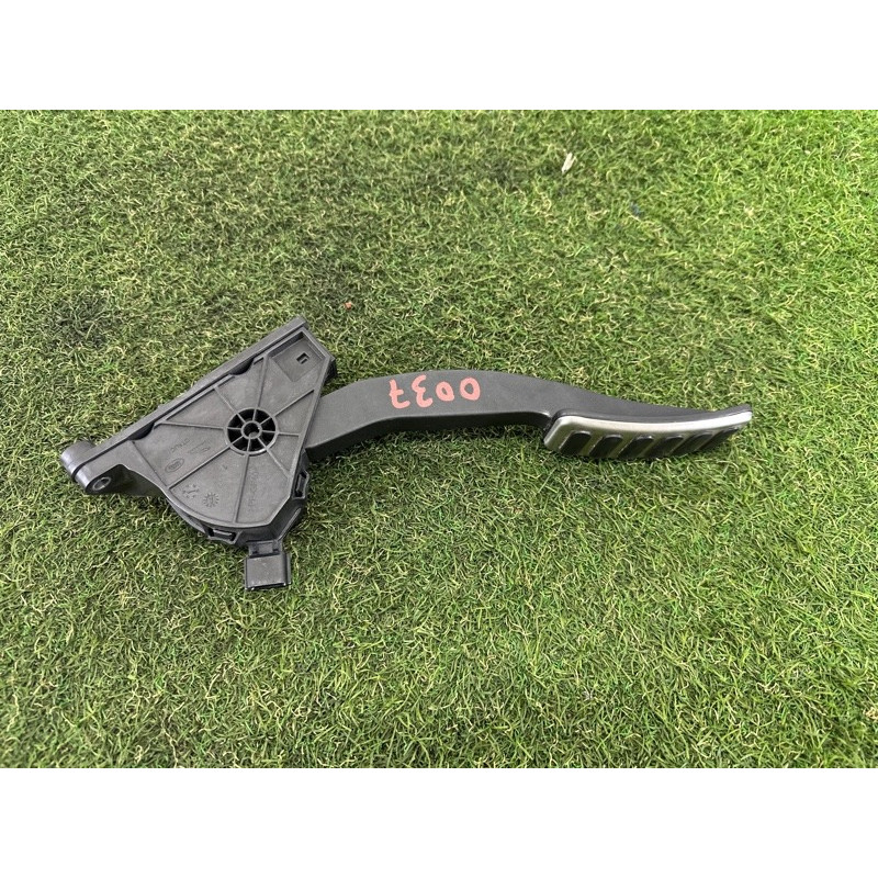 Педаль газа (электрика двигателя) LAND ROVER Range Rover L405 2016 5.0 LR072171