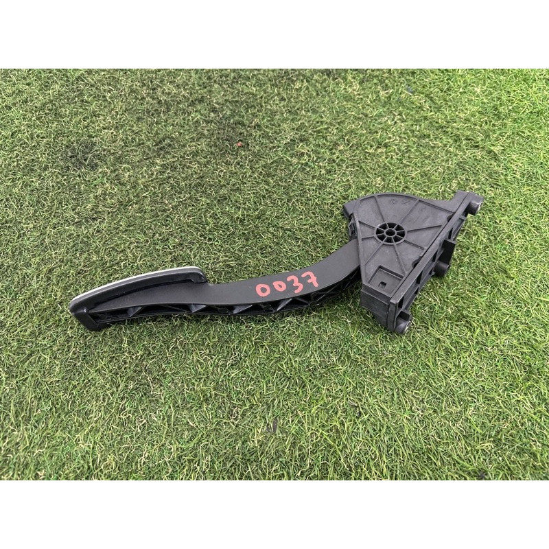 Педаль газа (электрика двигателя) LAND ROVER Range Rover L405 2016 5.0 LR072171