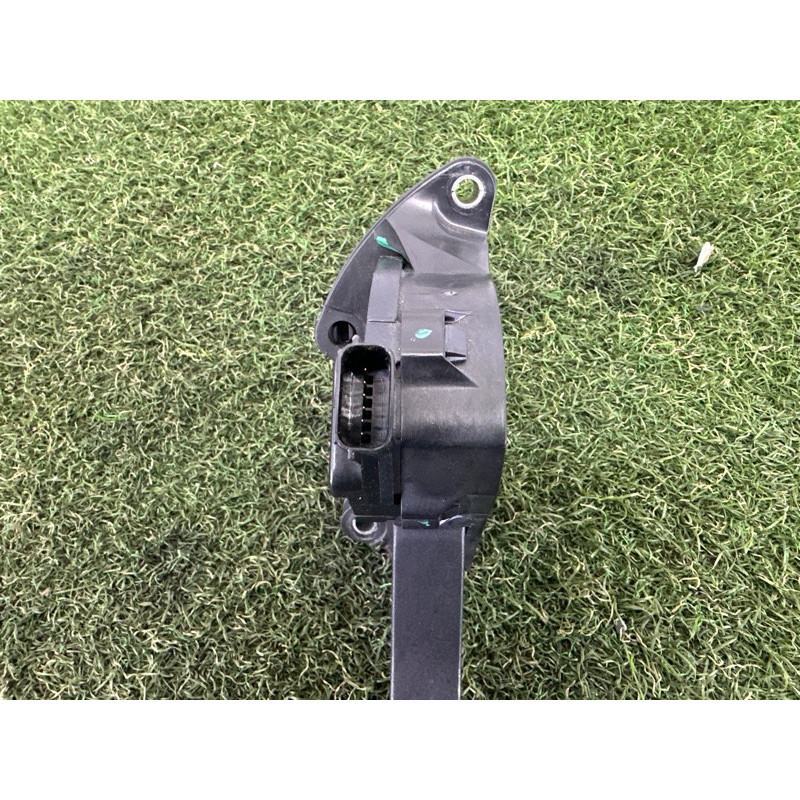 Педаль газа (электрика двигателя) LAND ROVER Range Rover L405 2016 5.0 LR072171