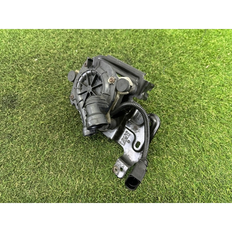 Насос вторичного воздуха (выпускная система) AUDI Q7 4L 2011 3.0 TFSi 4L0959231