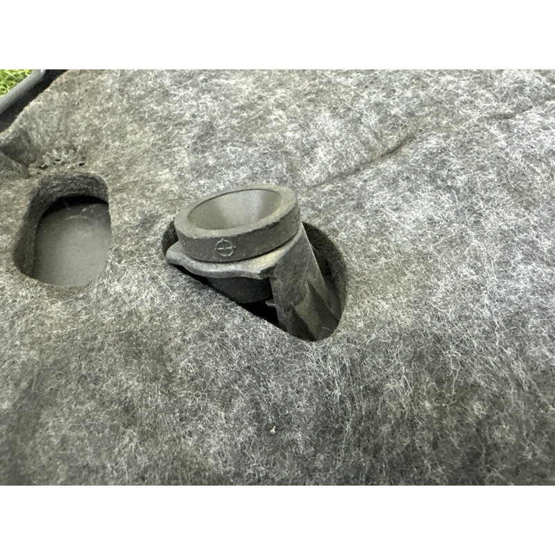 Декоративная крышка двигателя (двигатель и элементы) LAND ROVER Range Rover Evoque L538 2016 2.0 LR039520