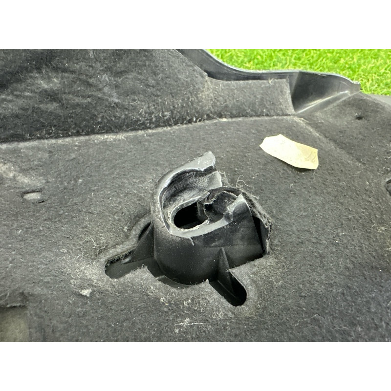 Декоративная крышка двигателя (двигатель и элементы) AUDI A4 B8 2014 2.0 TFSI 06J103925AG