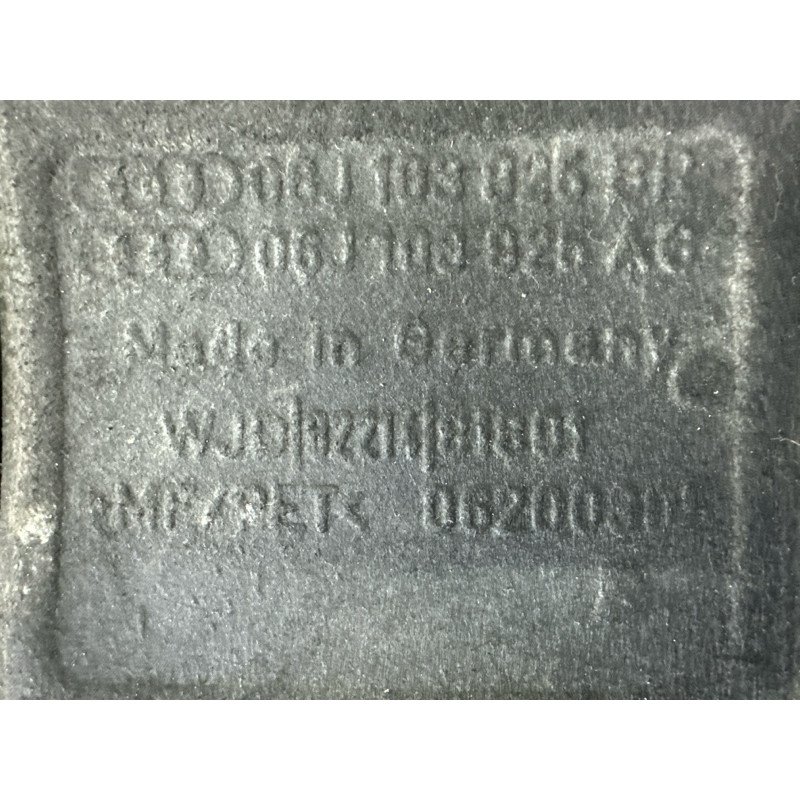 Декоративная крышка двигателя (двигатель и элементы) AUDI A4 B8 2013 2.0 TFSI 06J103925AG